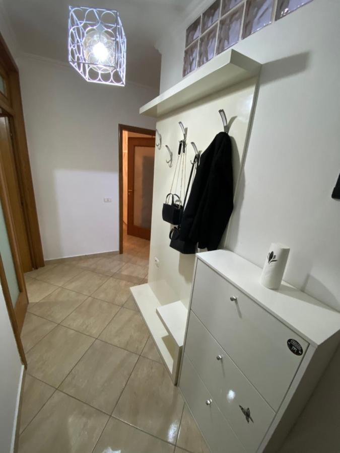 Chlo Apartment 3 Тирана Экстерьер фото