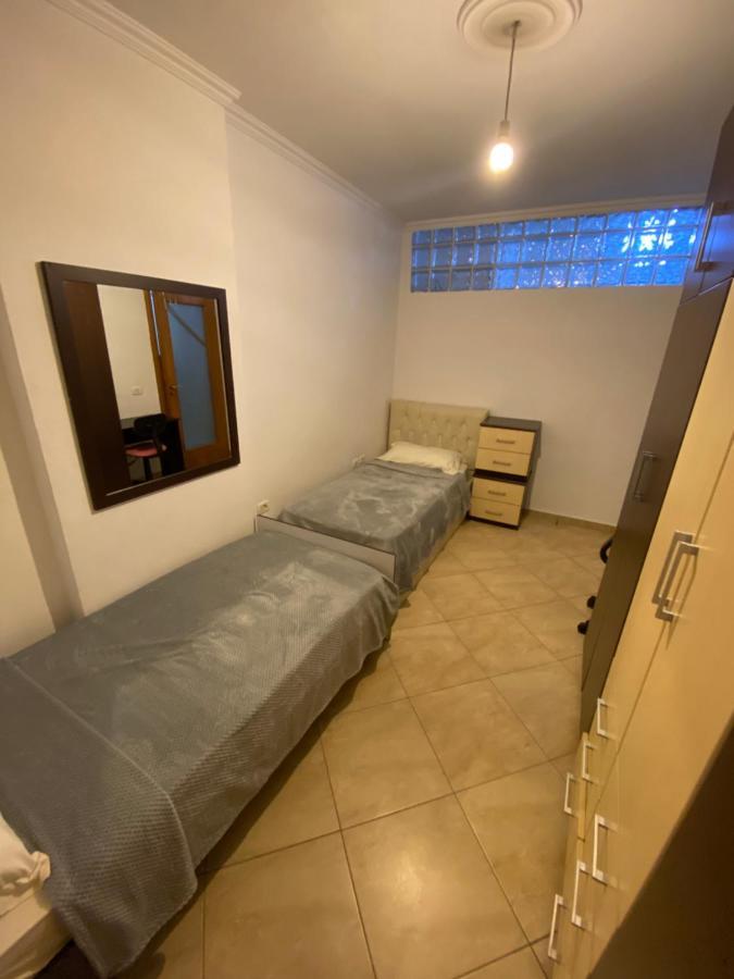 Chlo Apartment 3 Тирана Экстерьер фото